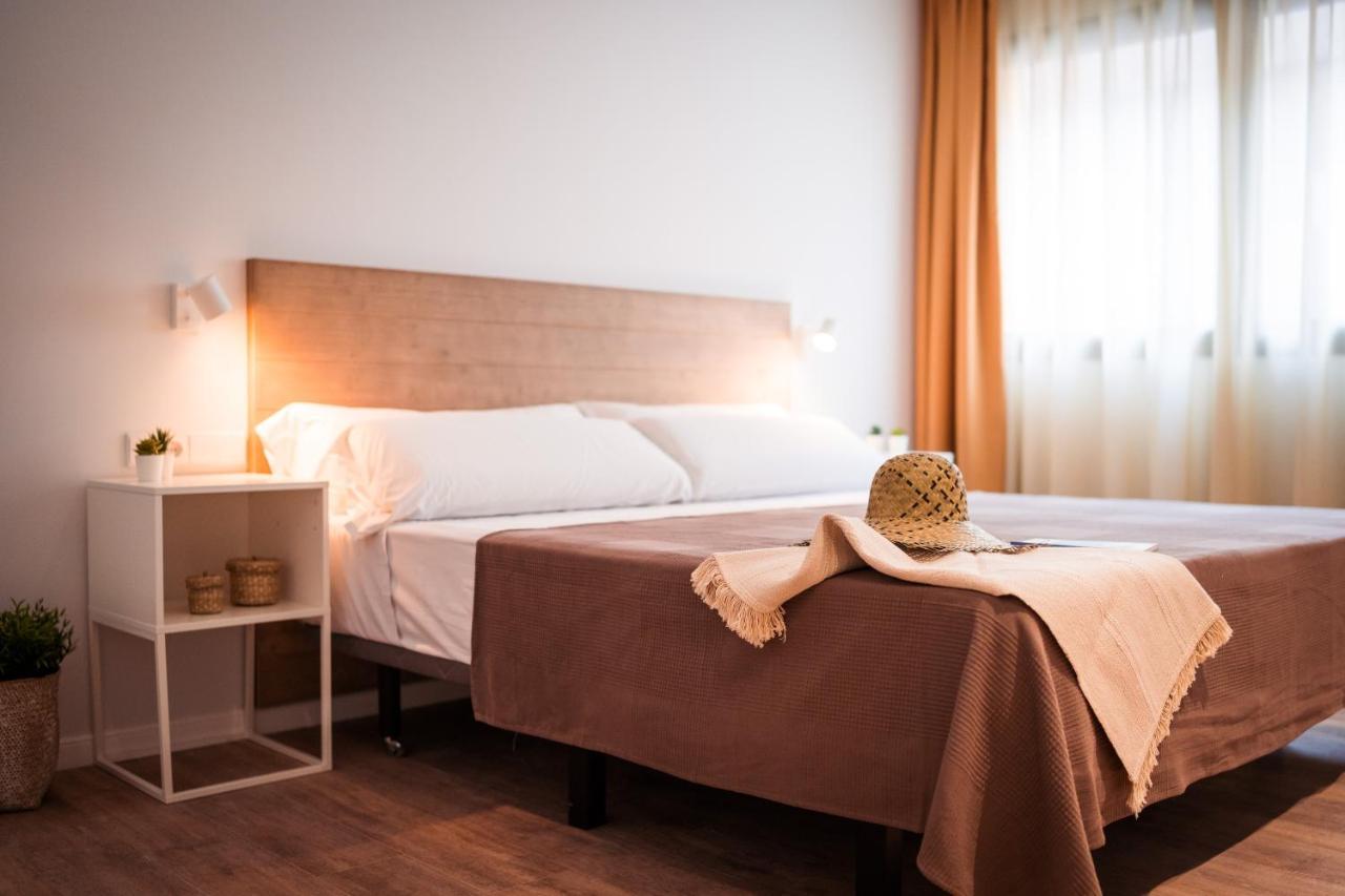 Lindala Hotel Valencia Buitenkant foto