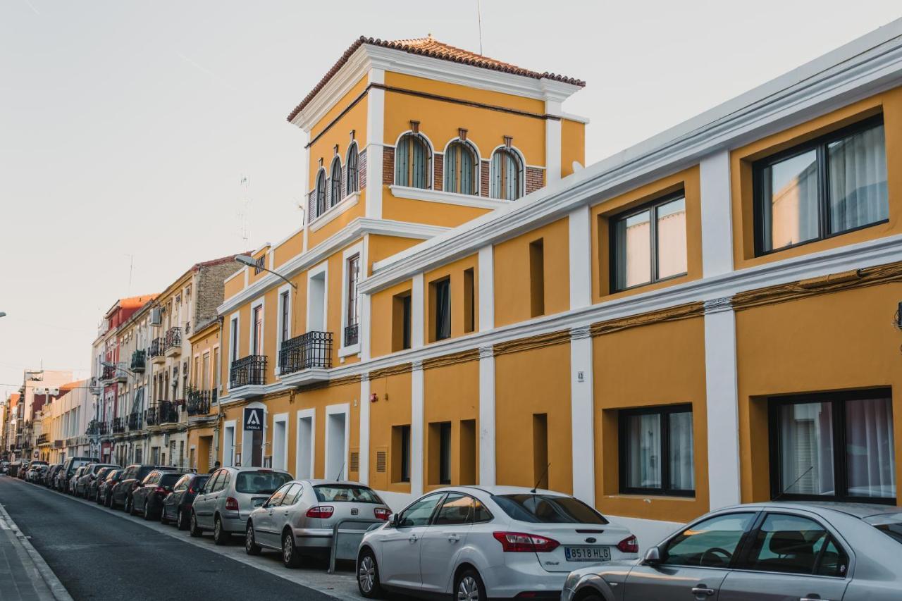 Lindala Hotel Valencia Buitenkant foto